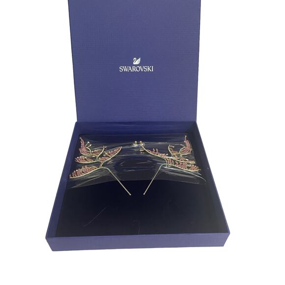 Swarovski Tropical Leaf Pierced Earrings Multi-colored Mixed metal finish New - Picture 4 of 6